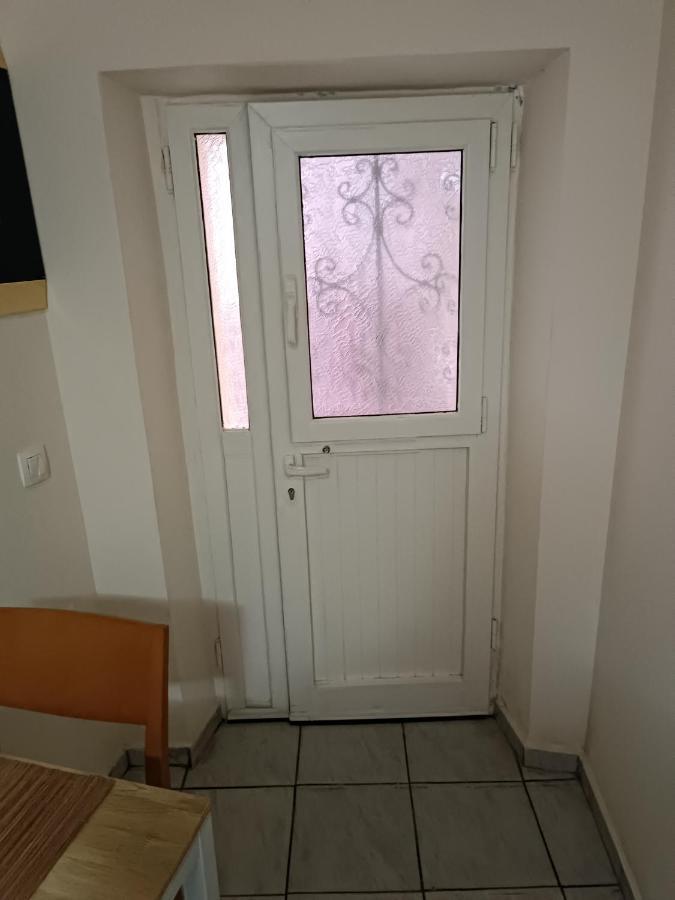 Two-Storey Maisonette Next To The Port Mantouki Exterior photo
